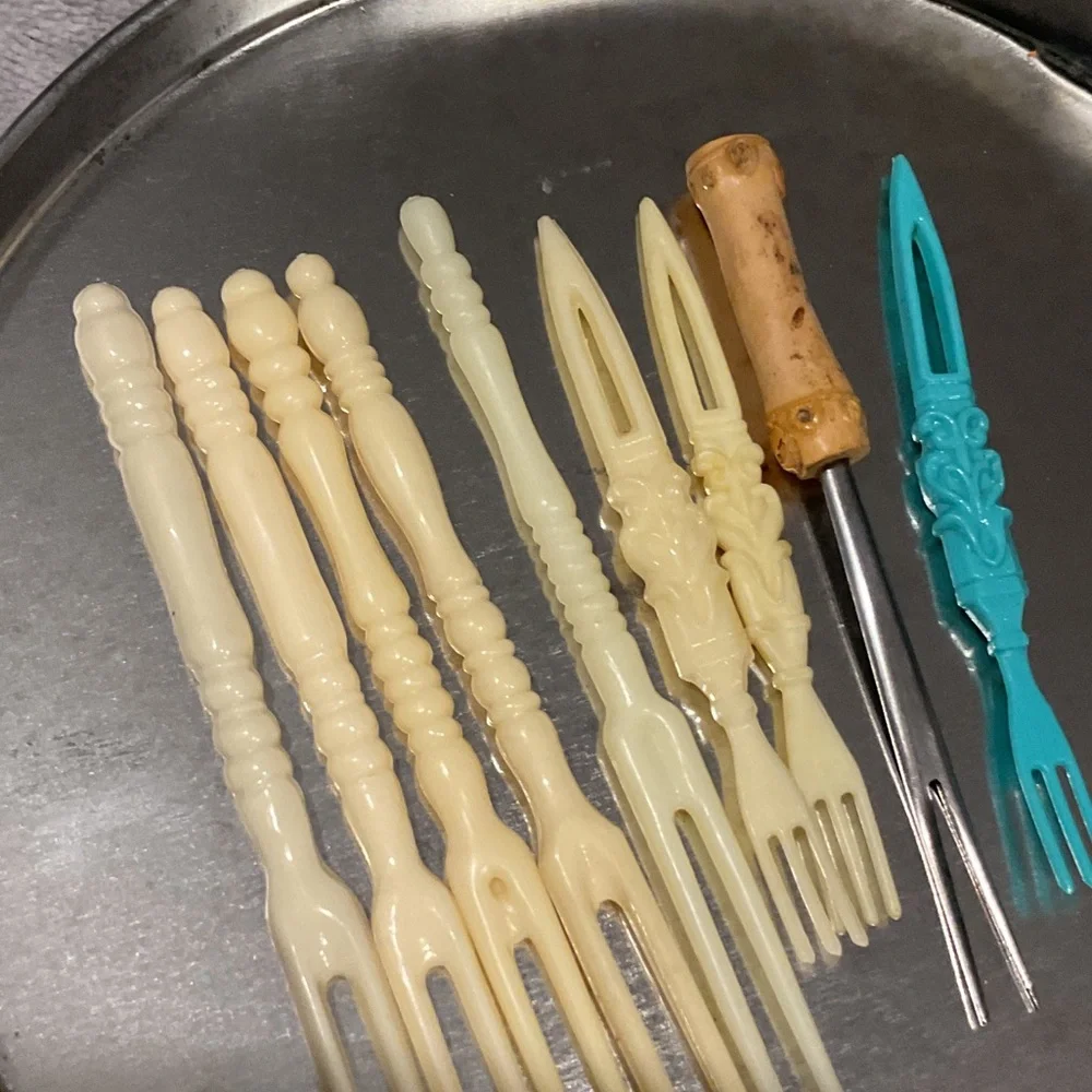 Vintage Hair Forks Set in Cream and Teal